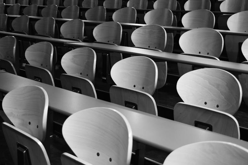 哪家机构可以对罗汉普顿大学计算机科学专业进行留学生重修辅导？