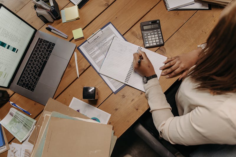 为什么教授总说格式不对？解析APA7参考文献格式中最易错细节