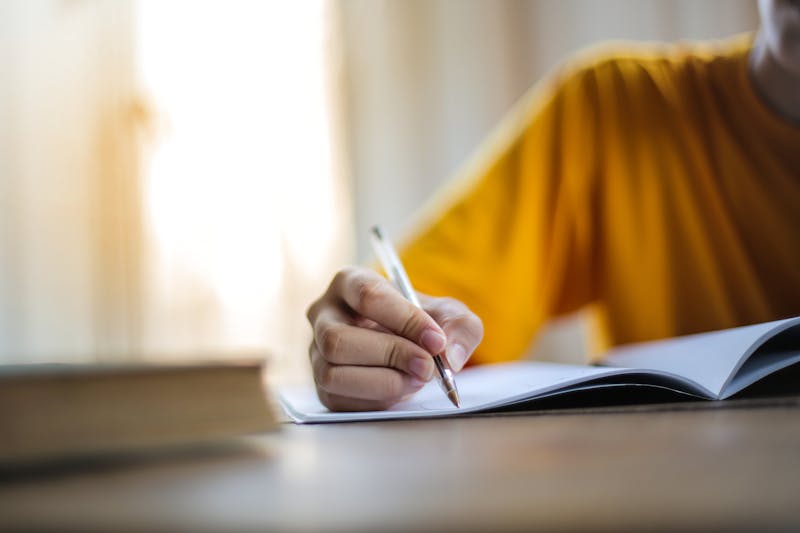 哪家机构可以对澳洲联邦大学数学与统计专业进行留学生论文辅导？