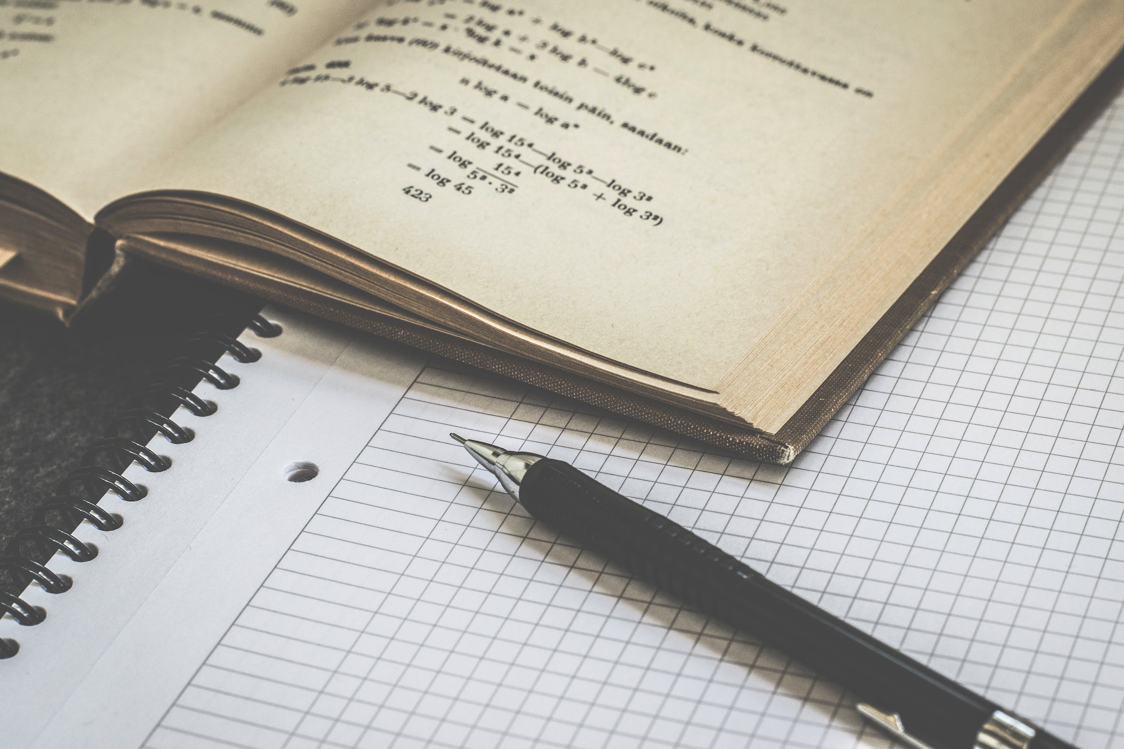 德比大学留学生考试科目安排表分享