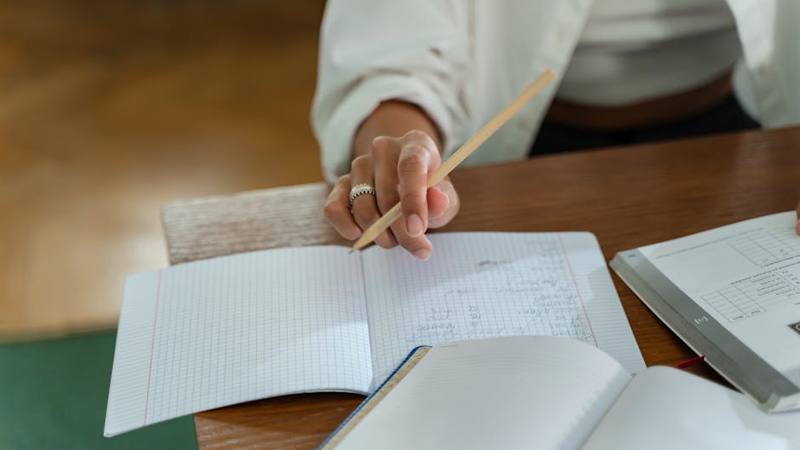 曼大挂科后规划亲测：五家机构对比与下学期救急方案