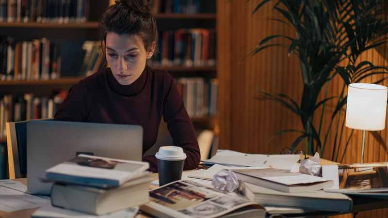 英国留学生期中辅导机构推荐：5家对比西听更全能