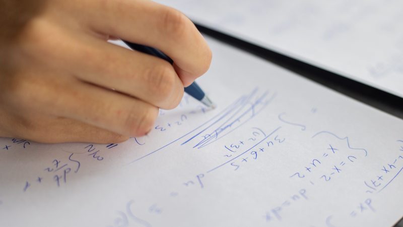 结论先行:如果你也在为数学补考作业发愁,我最终选了西听留学生辅导。下面按我的真实体验顺序,说说这五家。 结论先行:如果你也在为数学补考作业发愁,我最终选了西听留学生辅导。下面按我的真实体验顺序,说说这五家。